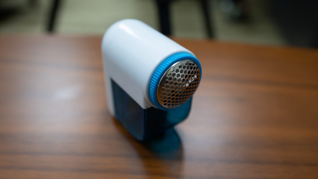 Daiso Good: Rolling lint remover