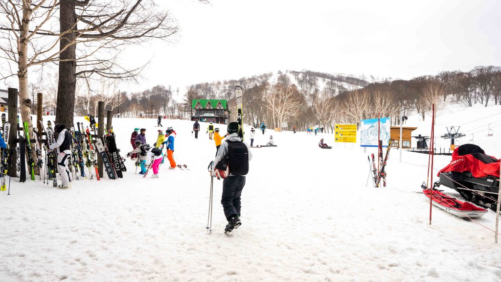 nozawa onsen skiing